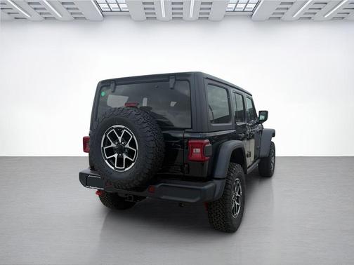 Black Clearcoat 2026 Jeep Wrangler Rubicon