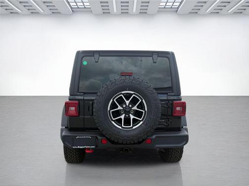 Black Clearcoat 2026 Jeep Wrangler Rubicon