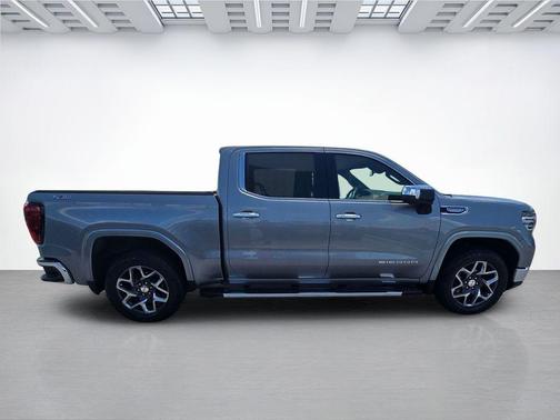Sterling Metallic 2024 GMC Sierra 1500 SLT