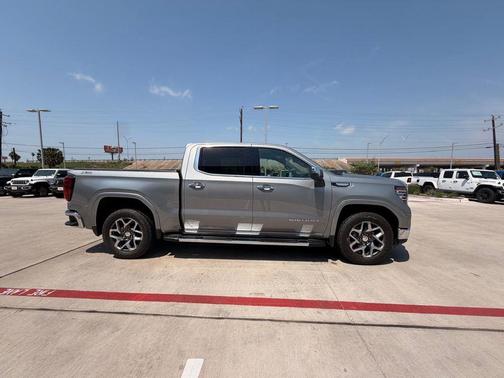 Sterling Metallic 2024 GMC Sierra 1500 SLT