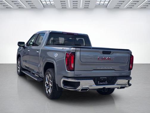 Sterling Metallic 2024 GMC Sierra 1500 SLT