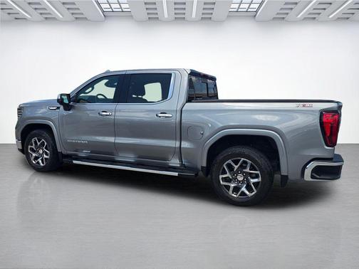 Sterling Metallic 2024 GMC Sierra 1500 SLT
