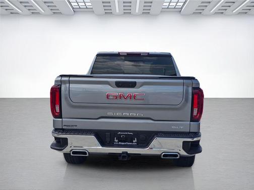 Sterling Metallic 2024 GMC Sierra 1500 SLT