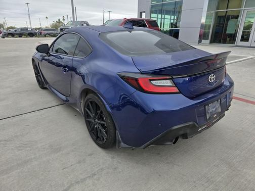 2025 Toyota GR86 Premium