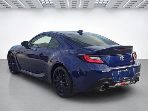 2025 Toyota GR86 Premium