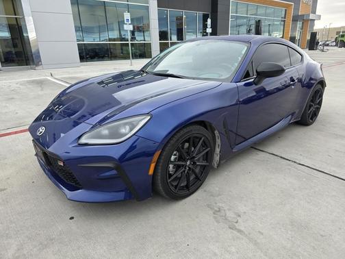 2025 Toyota GR86 Premium