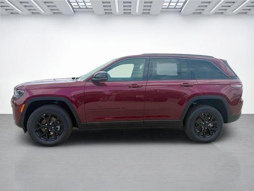 Velvet Red Pearlcoat 2026 Jeep Grand Cherokee Altitude