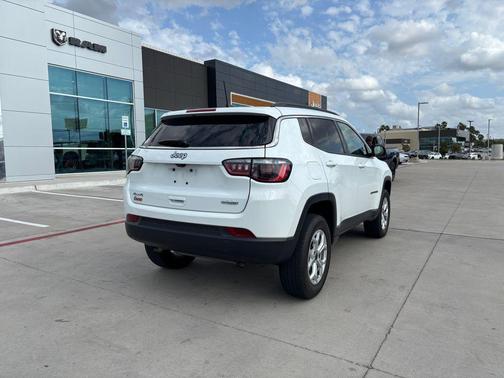 2025 Jeep Compass Latitude