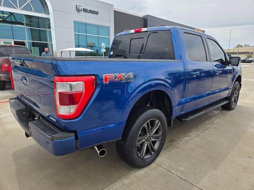 Blue Metallic 2022 Ford F-150 Lariat