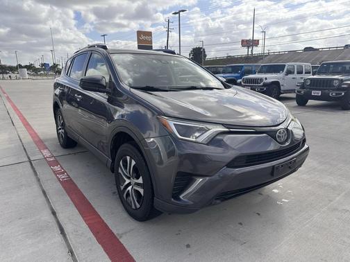 2017 Toyota RAV4 LE