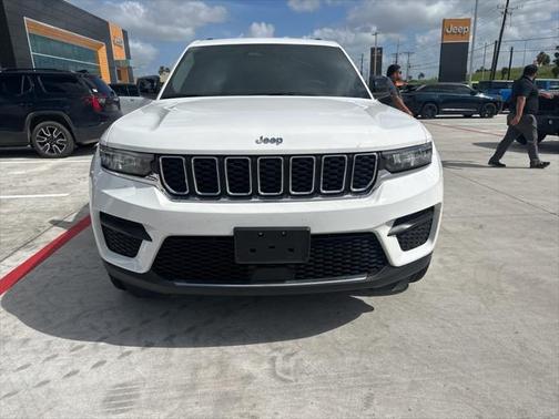 2023 Jeep Grand Cherokee Laredo