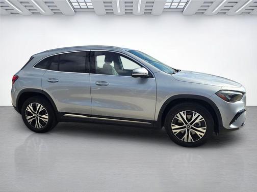 2025 Mercedes-Benz GLA 250 4MATIC