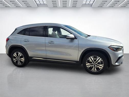 2025 Mercedes-Benz GLA 250 4MATIC
