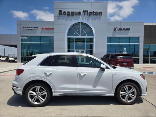 2020 Audi Q3 45 S line Premium