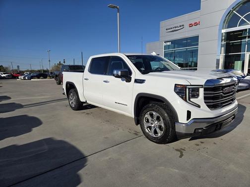 2024 GMC Sierra 1500 SLT