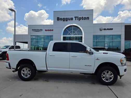 Bright White Clearcoat 2024 RAM 2500 Laramie Crew Cab 4x4 6'4' Box