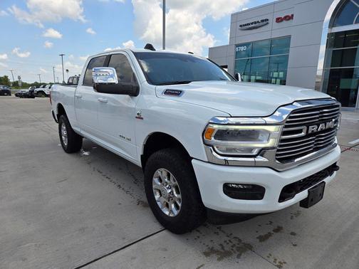 Bright White Clearcoat 2024 RAM 2500 Laramie Crew Cab 4x4 6'4' Box