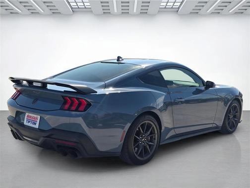 2025 Ford Mustang Dark Horse Fastback