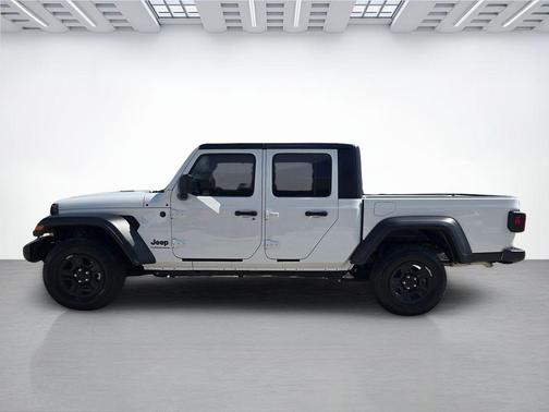 Bright White Clearcoat 2026 Jeep Gladiator Sport