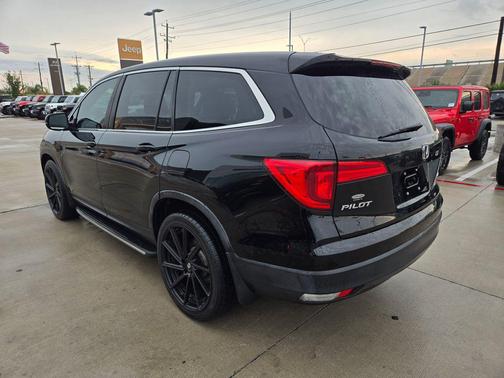 Black 2016 Honda Pilot EX-L