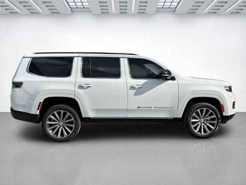 2023 Jeep Grand Wagoneer 4x4