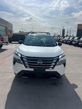 2025 Nissan Rogue Platinum