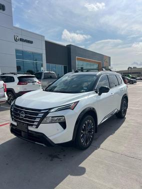 2025 Nissan Rogue Platinum