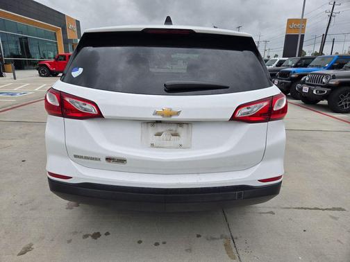 Summit White 2021 Chevrolet Equinox LS