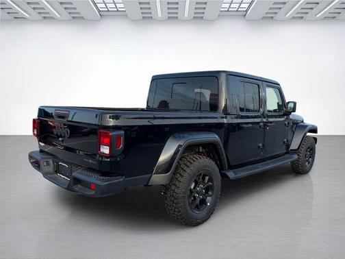 Black Clearcoat 2026 Jeep Gladiator Texas Trail 4x4