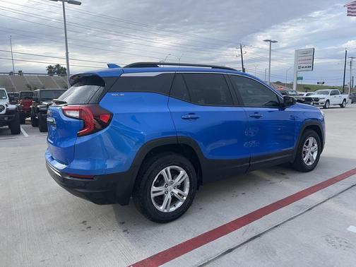 2024 GMC Terrain SLE