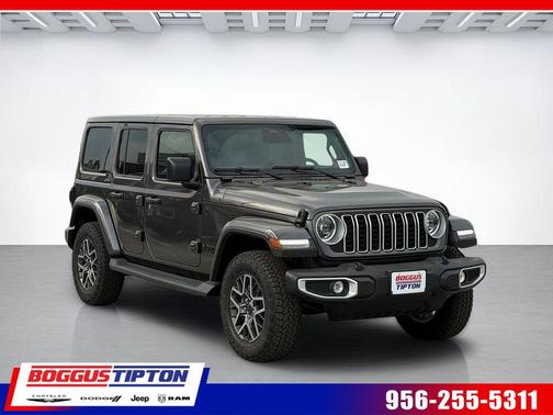 Granite Crystal Metallic Clearcoat 2026 Jeep Wrangler 4-Door Sahara 4x4