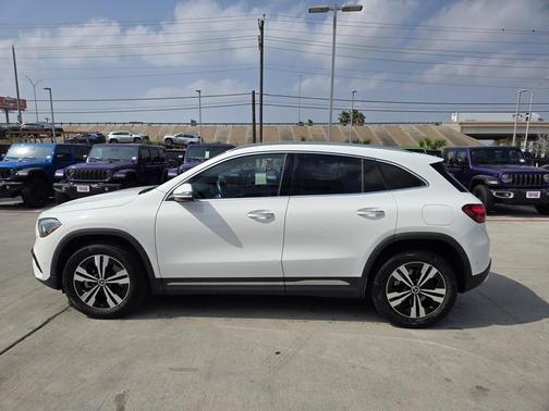 2025 Mercedes-Benz GLA 250 4MATIC