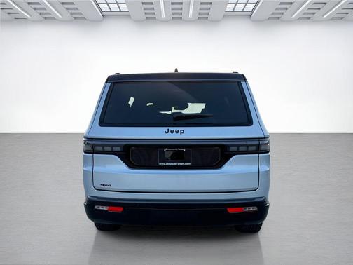 2026 Jeep Grand Wagoneer Upland 4x4