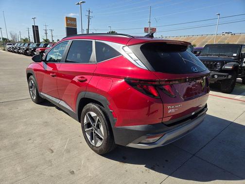 2025 Hyundai TUCSON SEL