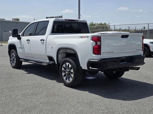 2023 Chevrolet Silverado 2500 Custom