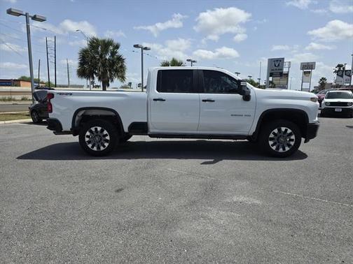 2023 Chevrolet Silverado 2500 Custom