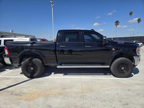 2024 RAM 2500 Tradesman Crew Cab 4x4 6'4' Box