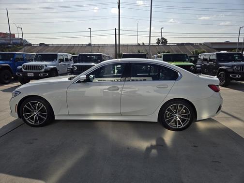 2020 BMW 330 330i