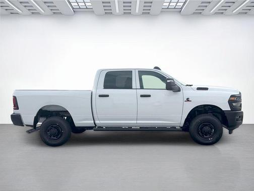 Bright White Clearcoat 2026 RAM 2500 Tradesman Crew Cab 4x4 6'4' Box