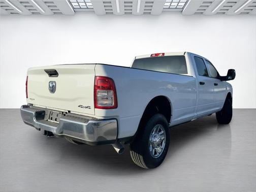 2024 RAM 2500 Tradesman Crew Cab 4x4 8' Box