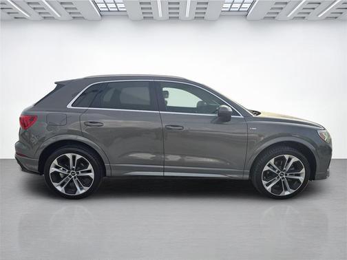2021 Audi Q3 45 S line Premium Plus