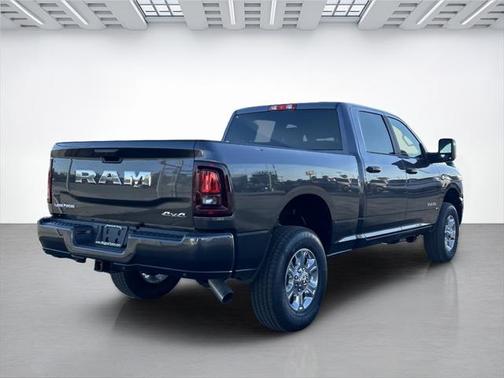 2025 RAM 2500 Lone Star Crew Cab 4x4 6'4' Box