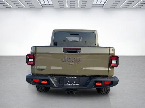 41 2026 Jeep Gladiator Mojave 4x4
