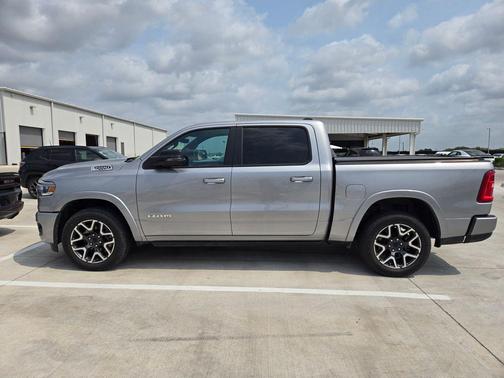 Billet Silver Metallic Clearcoat 2025 RAM 1500 Laramie