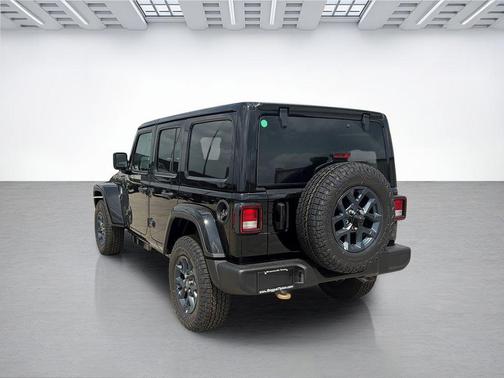 Black Clearcoat 2026 Jeep Wrangler Sport S