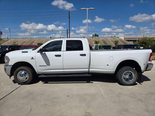 Bright White Clearcoat 2021 RAM 3500 Tradesman Crew Cab 4x4 8' Box