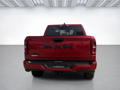 Molten Red Pearlcoat 2026 RAM 1500 Big Horn/Lone Star