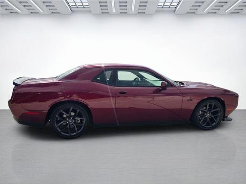 Octane Red Pearlcoat 2023 Dodge Challenger R/T