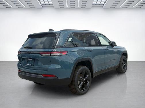 Steel Blue 2026 Jeep Grand Cherokee Limited