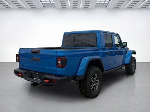 Hydro Blue Pearlcoat 2026 Jeep Gladiator Mojave 4x4